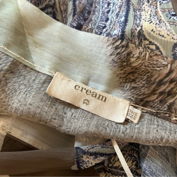 Cream Chic Patchwork Cape with Belt - Picture 5 of 11